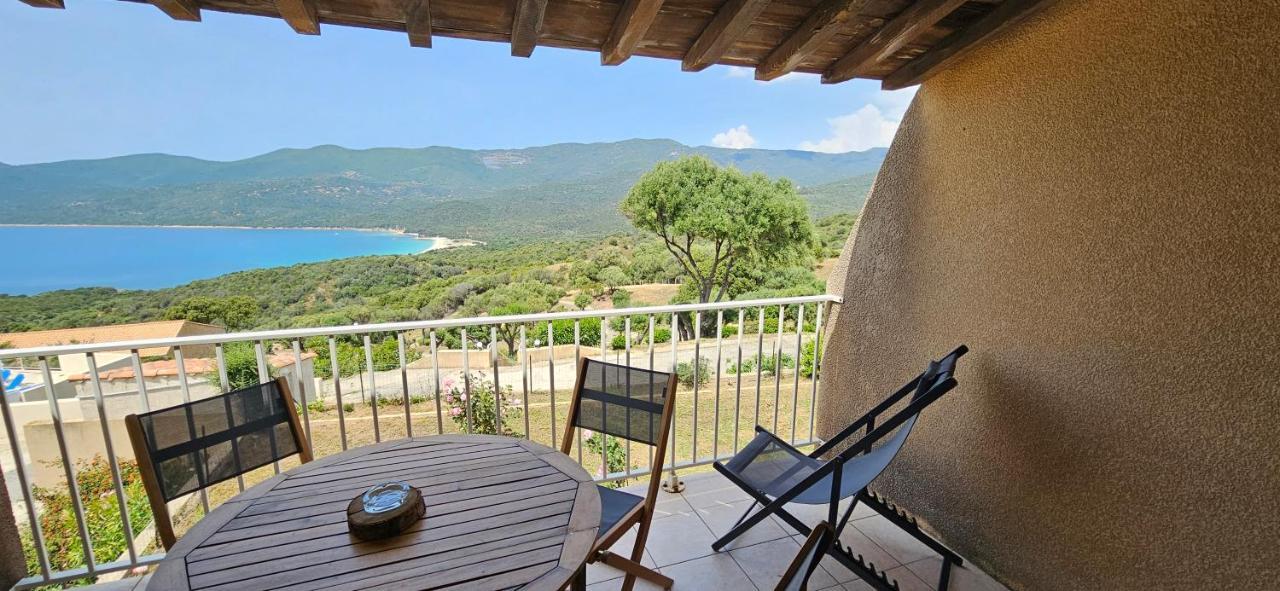 Chalereux T2 Vue Mer Et Piscine Alba Rossa Serra-di-Ferro  Exterior foto